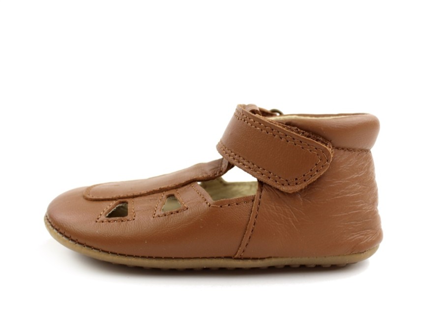 Baby Pom Pom Baby Shoes And Crawler Shoes | Pom Pom Camel Slipper