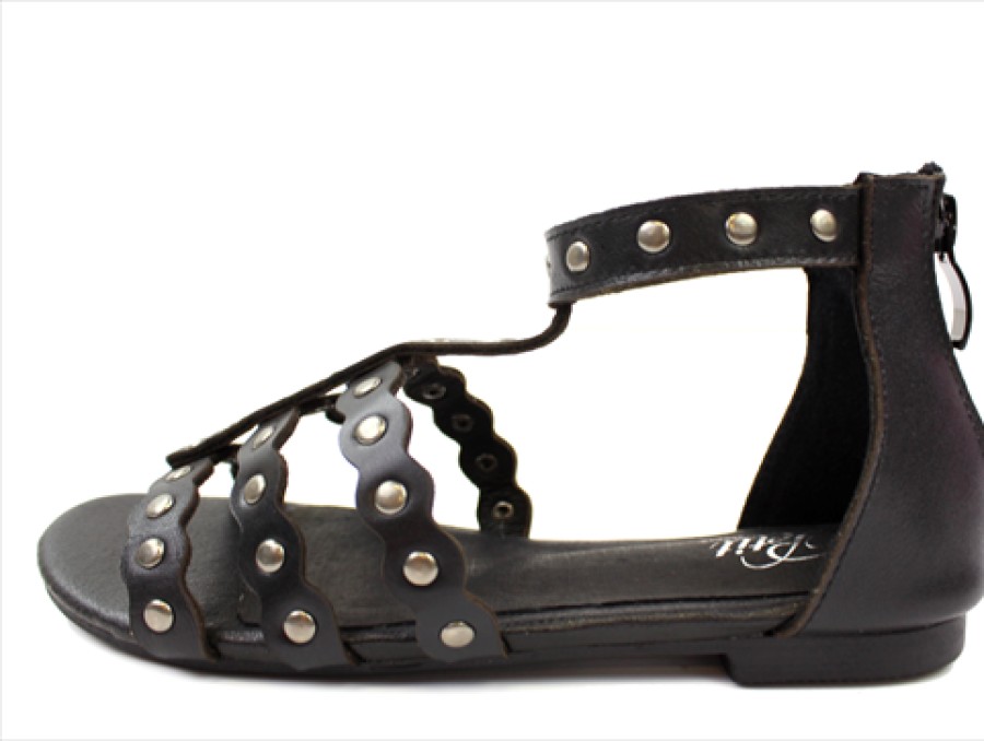 Tweens Petit by Sofie Schnoor Sandals | Petit By Sofie Schnoor Sandal Black With Rivets